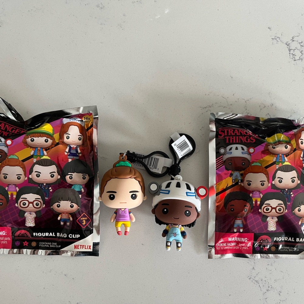 Stranger Things season 3 bag clips lot of 2
